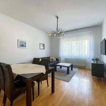 Hestia Apartment Zagabria Esterno foto